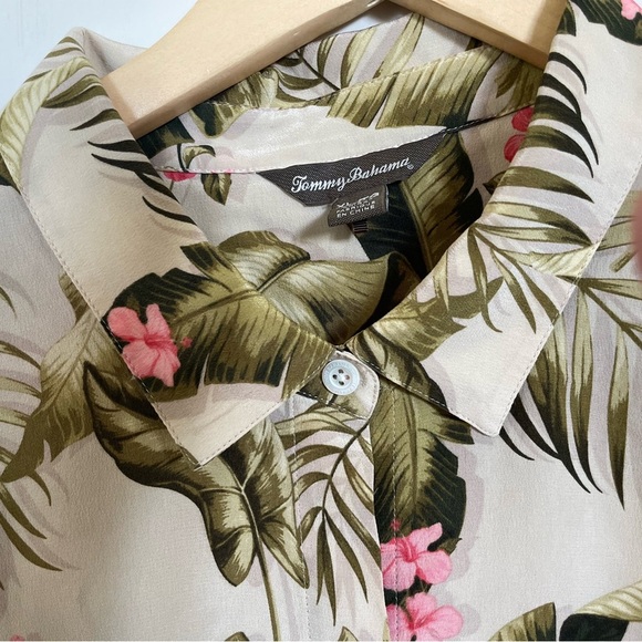 Tommy Bahama vintage pattern silk camp shirt - Picture 8 of 8